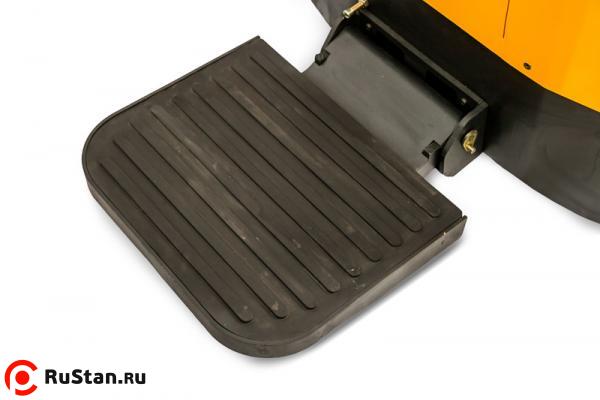 Штабелер электрический самоходный с платформой TOR 1,5т 4,0м ES15DE фото №5 Штабелер электрический самоходный с платформой TOR 1,5т 4,0м ES15DE фото №5