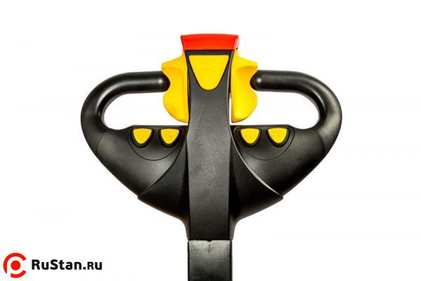 Штабелер электрический самоходный TOR 1,5т 2,0м WS15SL-2000 фото №3 Штабелер электрический самоходный TOR 1,5т 2,0м WS15SL-2000 фото №3
