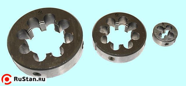 Плашка Трубная цилиндрическая G 5/8", 14 ниток/дюйм, dнар.55мм, 9ХС левая "CNIC" фото №1 Плашка Трубная цилиндрическая G 5/8", 14 ниток/дюйм, dнар.55мм, 9ХС левая "CNIC" фото №1
