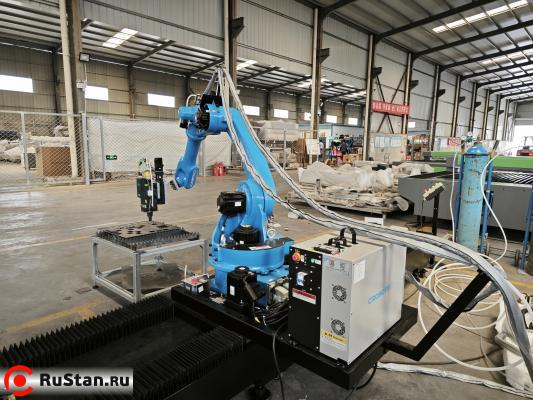 Сварочный робот Raptor CRP-RH18-20-WL фото №3 Сварочный робот Raptor CRP-RH18-20-WL фото №3