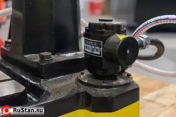 Сверлильно-резьбонарезной станок с автоподачей MSB-32PF фото №10 MSB-32PF фото №10