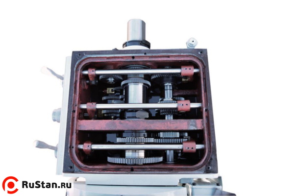 12-ти ступенчатая коробка передач, изготовленная из качественной конструкционной стали, развивает большой крутящий момент на малых оборотах. фото №18 METAL MASTER Z46200 фото №18