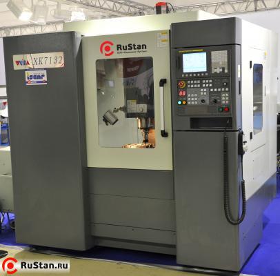 3-х координатный фрезерный станок XK7132 с ЧПУ Fanuc фото №1